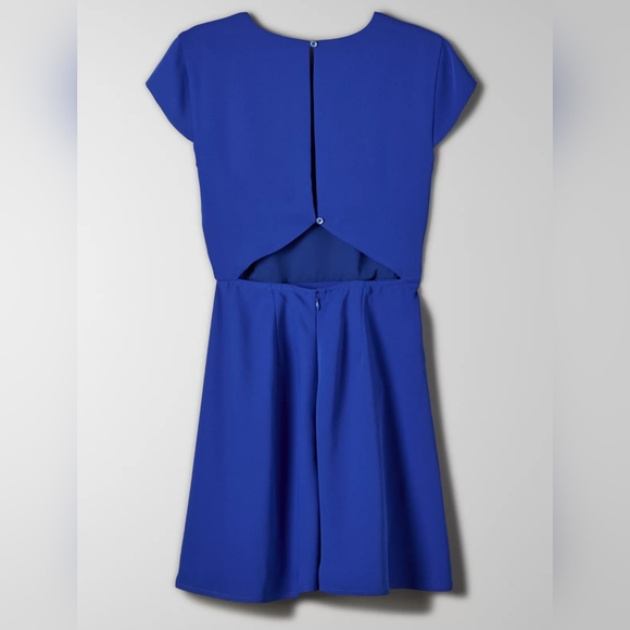 NWOT Aritzia Blue Mini Dress Size 4 - Picture 2 of 6